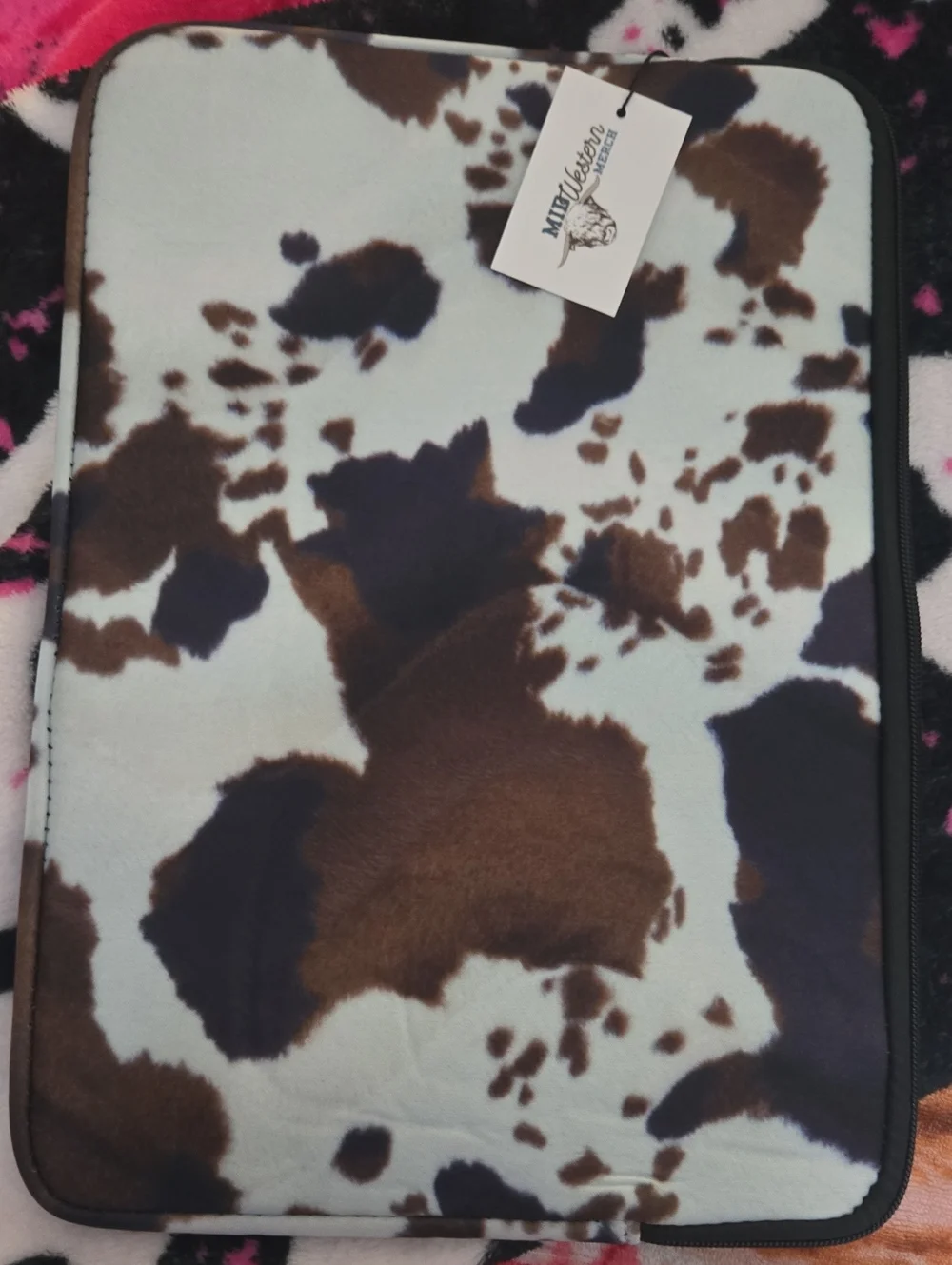 Western Faux Cowhide Print Zippered Laptop Case/pouch. NWT